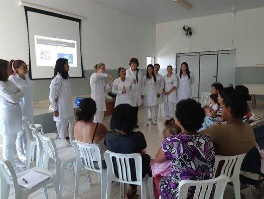 Enfermagem realiza palestra sobre ISTs