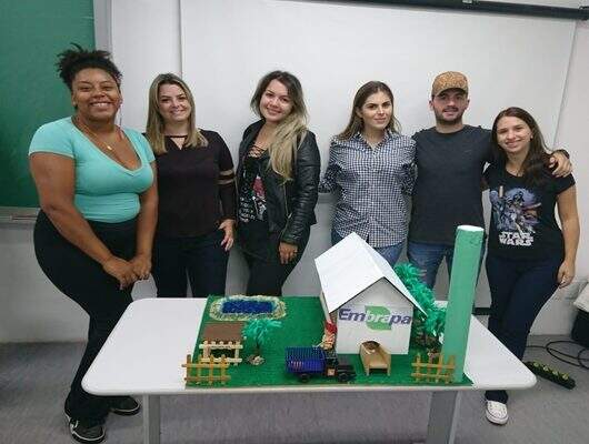 Alunos do curso de Medicina Veterinária realizam exposição de Maquetes.