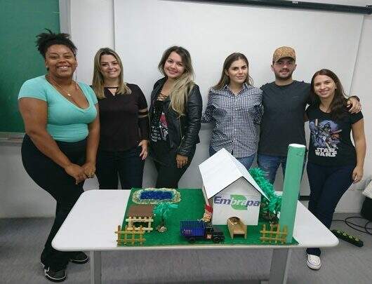 Alunos do curso de Medicina Veterinária realizam exposição de Maquetes.